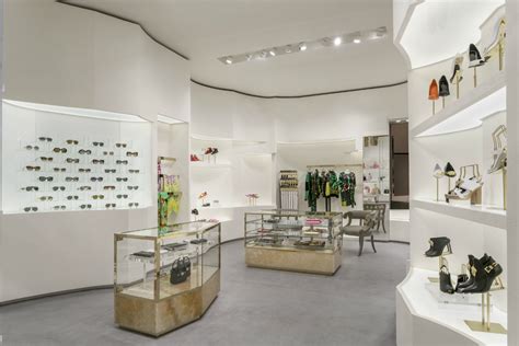 versace home store vancouver|Find your nearest Versace Boutique .